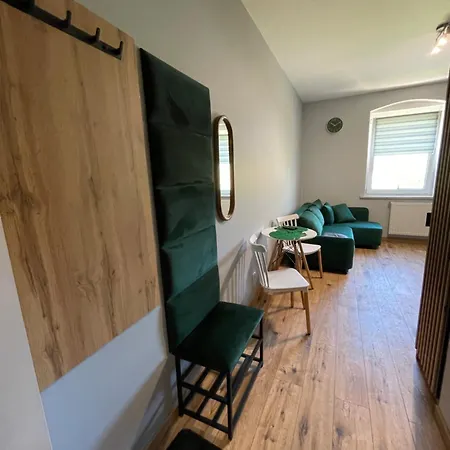 Przystanek - Komuny Paryskiej 3 Apartamento Karpacz