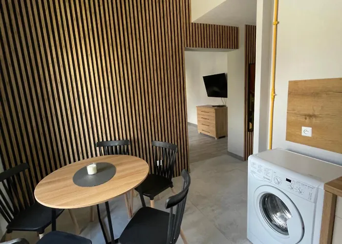 Przystanek - Komuny Paryskiej 3 Karpacz